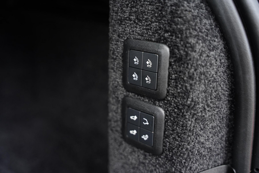 Land Rover Range Rover 3.0 SDV6 HSE Panoramadak / Meridian / Elek. Trekhaak