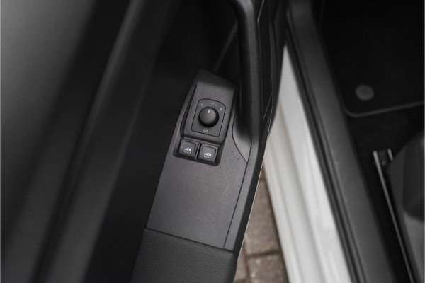 Seat Ibiza 1.0 TSI Style 96PK Navi Cruise Lichtmetaal 15"