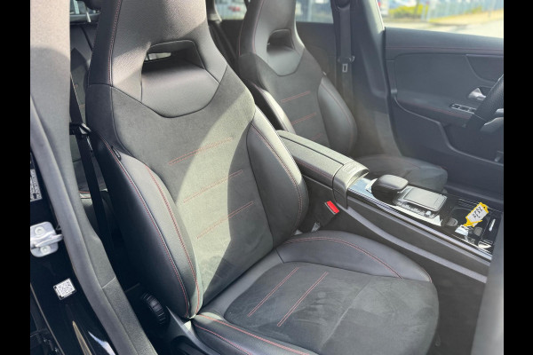 Mercedes-Benz CLA-Klasse Shooting Brake 250 e AMG Panorama Leder Camera Navi