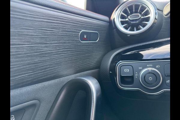 Mercedes-Benz CLA-Klasse Shooting Brake 250 e AMG Panorama Leder Camera Navi