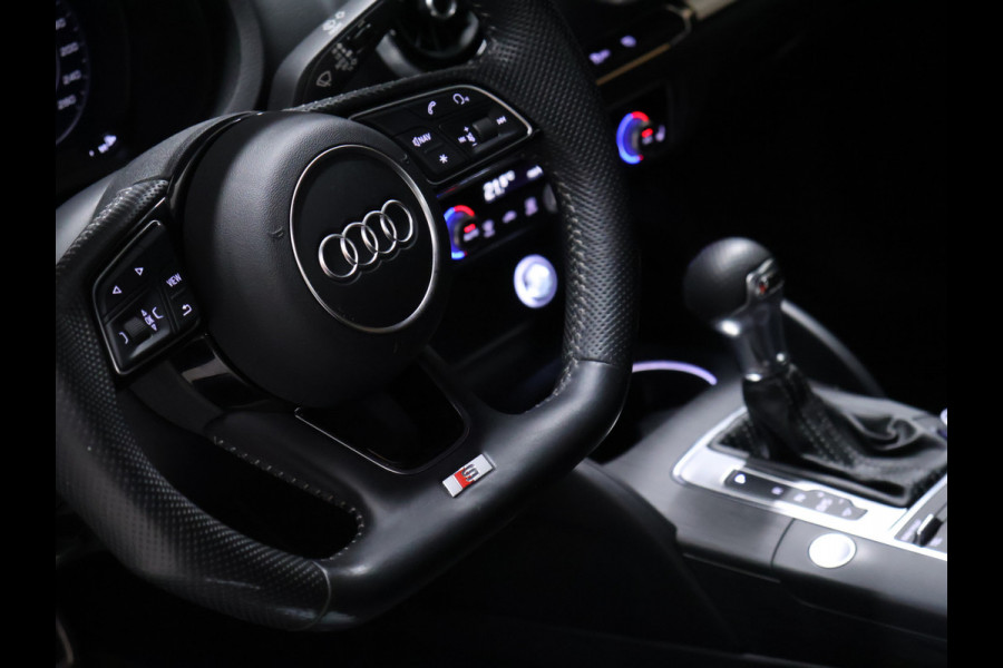 Audi A3 Limousine 35 TFSI CoD Advance Sport S Line [CAMERA, 2X S LINE, VIRTUAL COCKPIT, STOELVERWARMING, CRUISE CONTROL, NIEUWSTAAT]