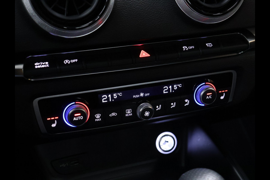 Audi A3 Limousine 35 TFSI CoD Advance Sport S Line [CAMERA, 2X S LINE, VIRTUAL COCKPIT, STOELVERWARMING, CRUISE CONTROL, NIEUWSTAAT]