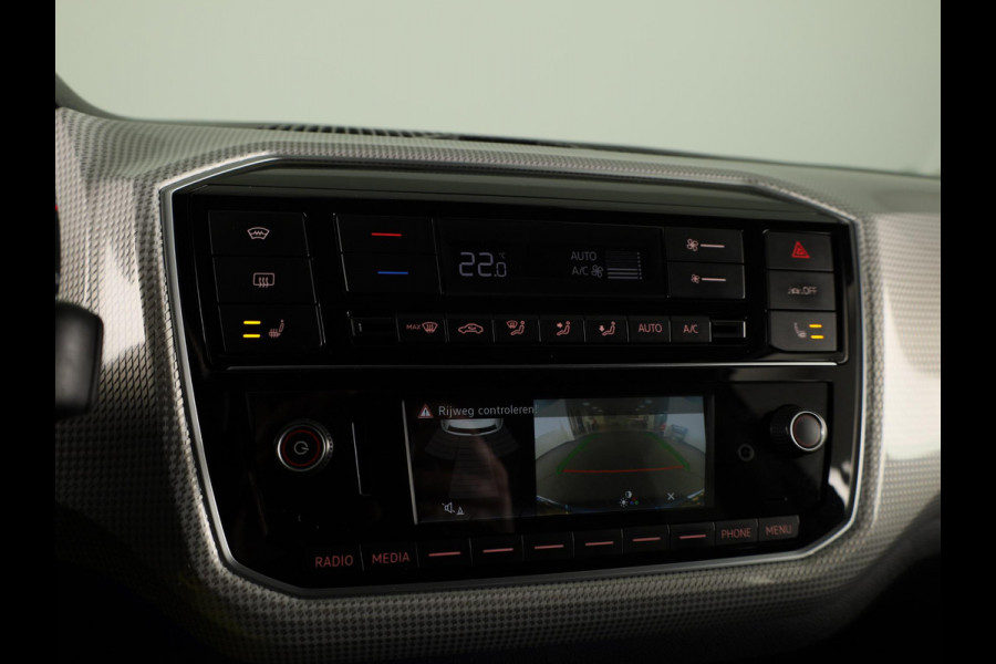 Volkswagen e-Up! Style 83PK | Navigatie via app | Cruise control | LM velgen | Acteruitrijcamera | Multifunctioneel stuurwiel |