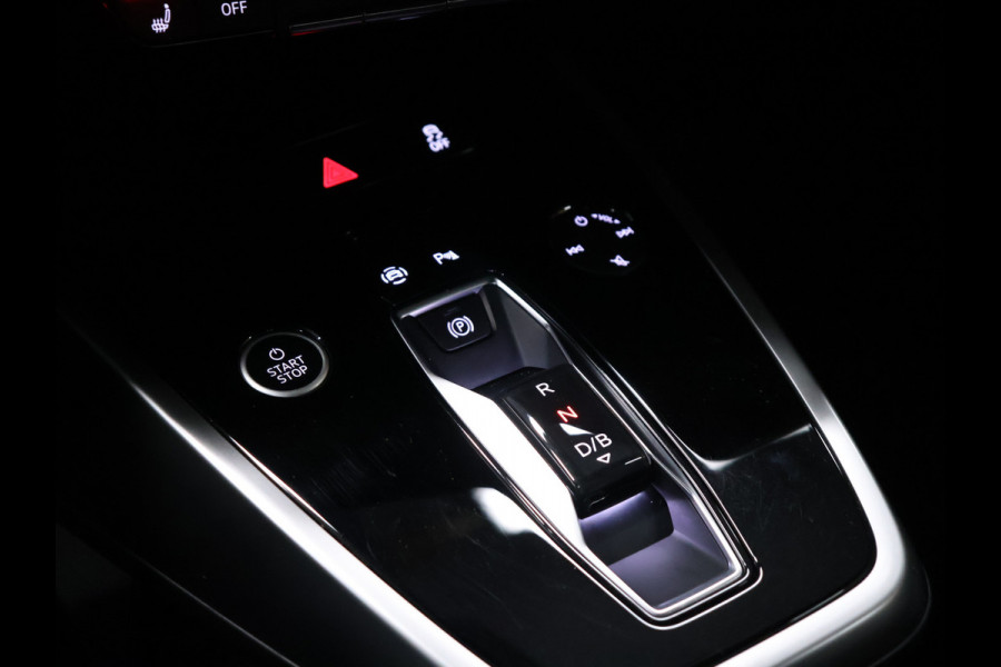 Audi Q4 e-tron 40 Advanced edition 77 kWh [VOL LEDER, VIRTUAL COCKPIT, STOELVERWARMING, BLUETOOTH, NAVIGATIE, PDC VOOR+ACHTER, SCHAKELFLIPPERS, NIEUWSTAAT]