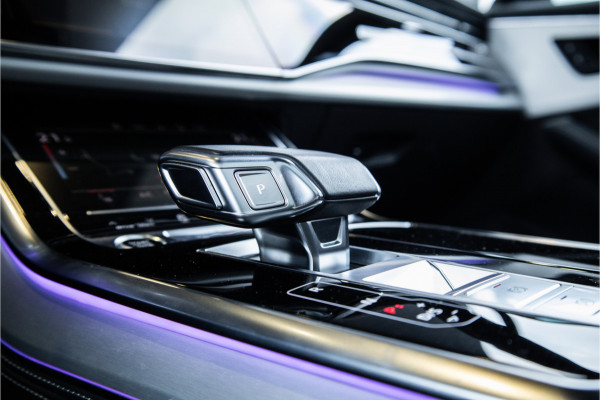 Audi Q7 60 TFSI e quattro Competition - Panorama | B&O | RS Seats | Luchtvering | Elek.Trekhaak