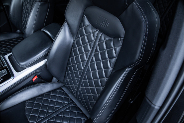Audi Q7 60 TFSI e quattro Competition - Panorama | B&O | RS Seats | Luchtvering | Elek.Trekhaak