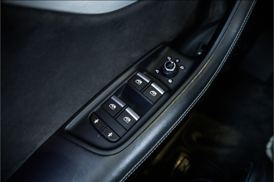 Audi Q7 60 TFSI e quattro Competition - Panorama | B&O | RS Seats | Luchtvering | Elek.Trekhaak