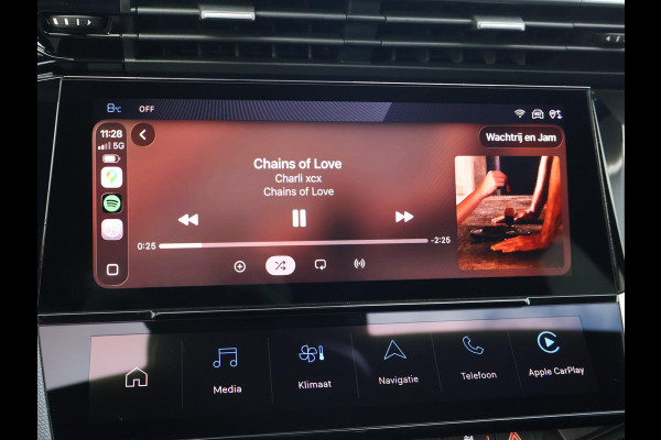 Peugeot E-308 FIRST EDITION GT EV 54 KWH + STUUR/STOELVERW. | ADAPTIVE CRUISE | CARPLAY | STANDKACHEL | CAMERA