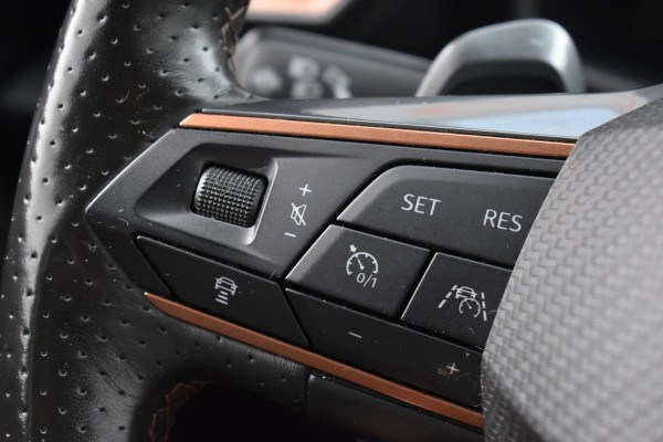 CUPRA Leon 1.4 e-Hybrid VZ Business Lane Stuurvw ACC