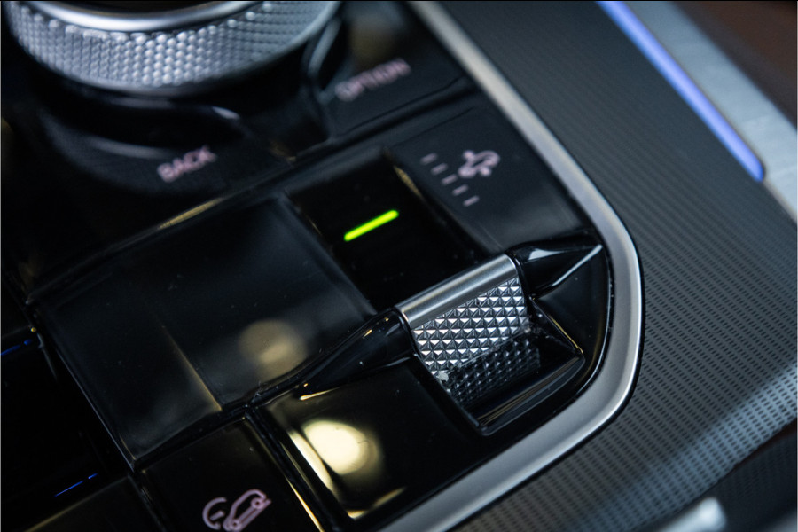 BMW X5 xDrive45e High Executive - M Sport | Panorama | B&W | Laser | Elek. Trekhaak | Luchtvering