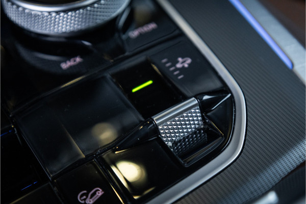 BMW X5 xDrive45e High Executive - M Sport | Panorama | B&W | Laser | Elek. Trekhaak | Luchtvering