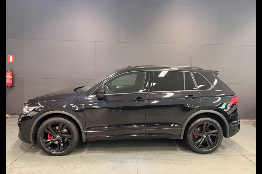 Volkswagen Tiguan 1.4 TSI eHybrid 2X R-LINE BLACK-LINE PANO/LEDER/M-STOELEN/NAVI/V-COCKPIT/DAB/LED///