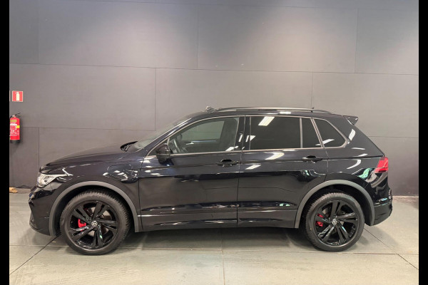 Volkswagen Tiguan 1.4 TSI eHybrid 2X R-LINE BLACK-LINE PANO/LEDER/M-STOELEN/NAVI/V-COCKPIT/DAB/LED///