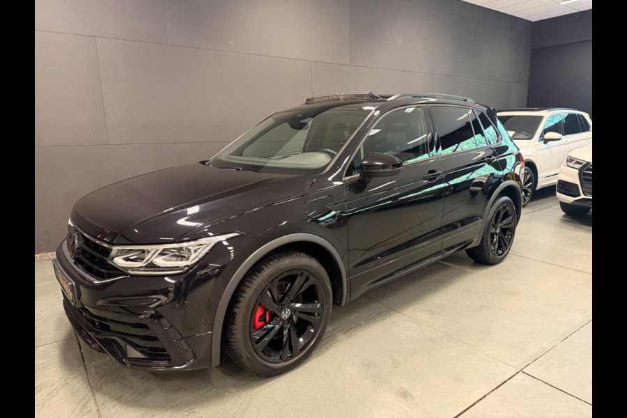 Volkswagen Tiguan 1.4 TSI eHybrid 2X R-LINE BLACK-LINE PANO/LEDER/M-STOELEN/NAVI/V-COCKPIT/DAB/LED///