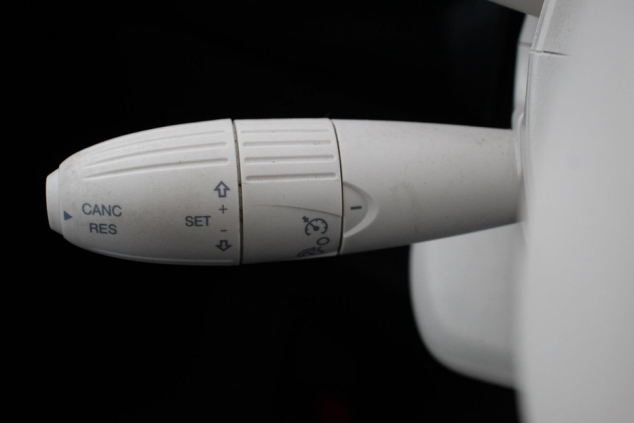 Fiat 500 1.0 Hybrid Lounge Plus | Navigatie | Panorama Dak | Parkeersensoren Achter | Climatronic | lichtmetalen Velgen | Dab