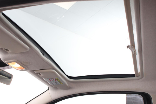 Fiat 500 1.0 Hybrid Lounge Plus | Navigatie | Panorama Dak | Parkeersensoren Achter | Climatronic | lichtmetalen Velgen | Dab