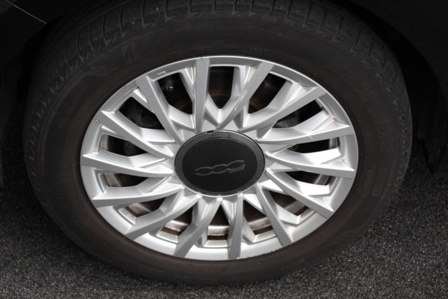 Fiat 500 1.0 Hybrid Lounge Plus | Navigatie | Panorama Dak | Parkeersensoren Achter | Climatronic | lichtmetalen Velgen | Dab