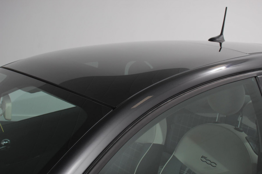 Fiat 500 1.0 Hybrid Lounge Plus | Navigatie | Panorama Dak | Parkeersensoren Achter | Climatronic | lichtmetalen Velgen | Dab