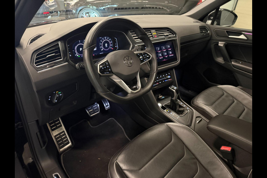 Volkswagen Tiguan 1.4 TSI eHybrid 2X R-LINE BLACK-LINE PANO/LEDER/M-STOELEN/NAVI/V-COCKPIT/DAB/LED///