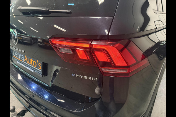 Volkswagen Tiguan 1.4 TSI eHybrid 2X R-LINE BLACK-LINE PANO/LEDER/M-STOELEN/NAVI/V-COCKPIT/DAB/LED///