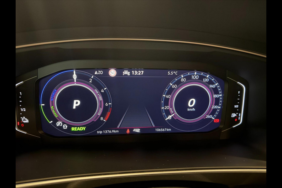 Volkswagen Tiguan 1.4 TSI eHybrid 2X R-LINE BLACK-LINE PANO/LEDER/M-STOELEN/NAVI/V-COCKPIT/DAB/LED///