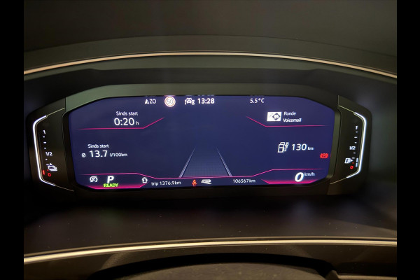Volkswagen Tiguan 1.4 TSI eHybrid 2X R-LINE BLACK-LINE PANO/LEDER/M-STOELEN/NAVI/V-COCKPIT/DAB/LED///