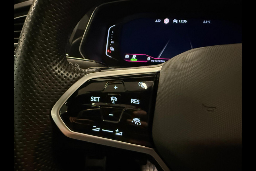 Volkswagen Tiguan 1.4 TSI eHybrid 2X R-LINE BLACK-LINE PANO/LEDER/M-STOELEN/NAVI/V-COCKPIT/DAB/LED///