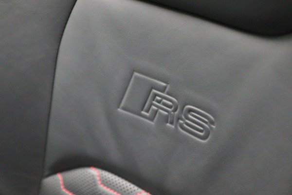 Audi RS6 Avant 4.0 TFSI Quattro 600 PK Panoramadak, B&O 3D, Dynamic Plus, Carbon, Ceramic, 4WB, HUD, 22"