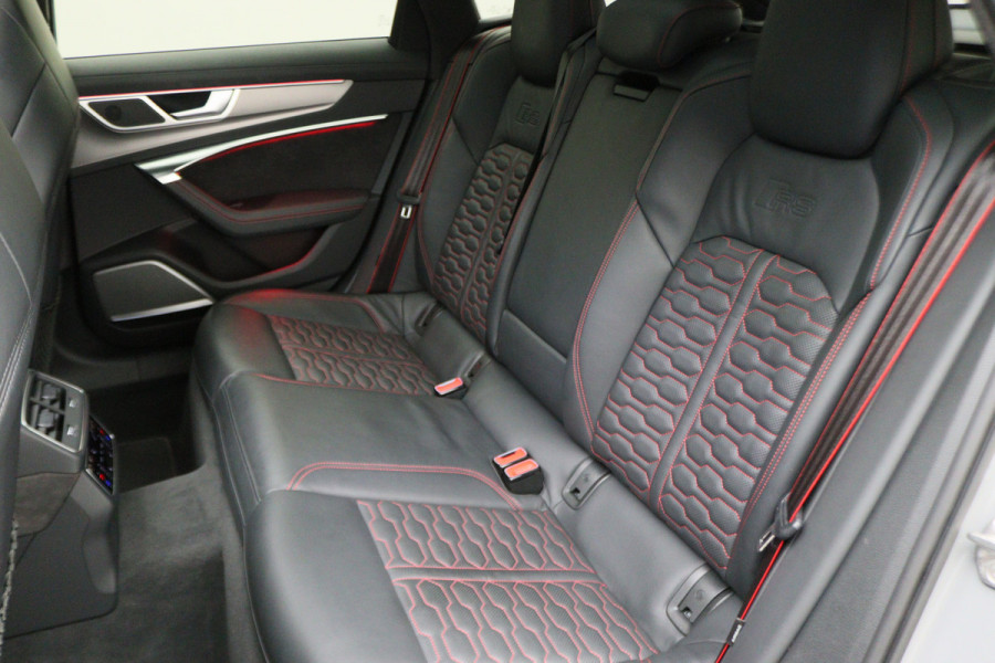 Audi RS6 Avant 4.0 TFSI Quattro 600 PK Panoramadak, B&O 3D, Dynamic Plus, Carbon, Ceramic, 4WB, HUD, 22"