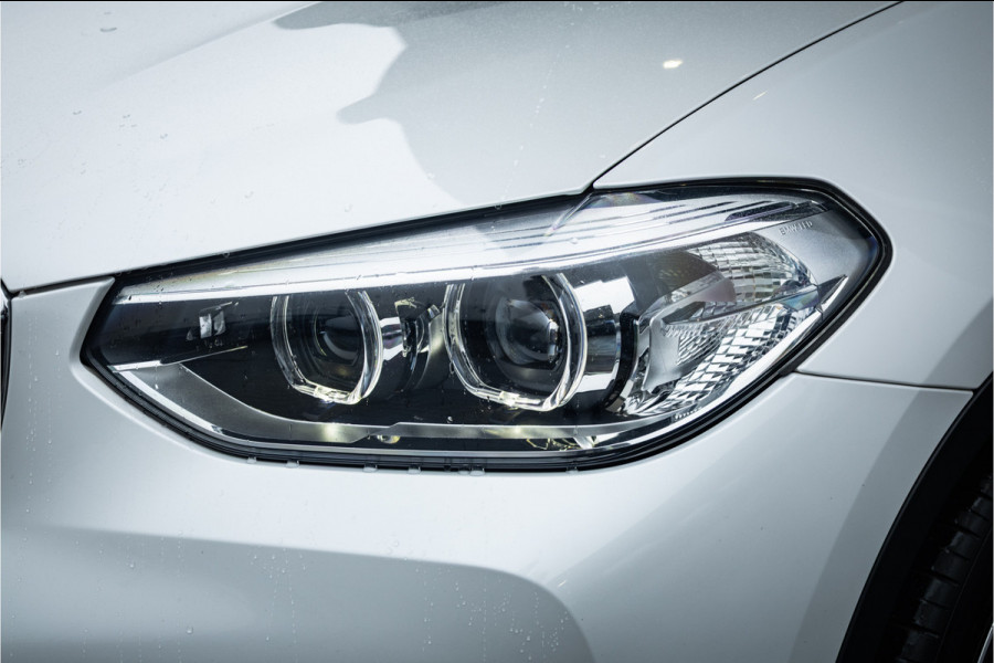 BMW X3 xDrive20i High Executive - Panorama | Cruise Control | Camera | Stoelverwarming