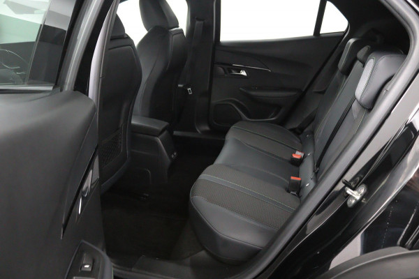 Peugeot 2008 1.2 PureTech GT*AUTOM.*ECC*CRUISE*NAVI*CAM*