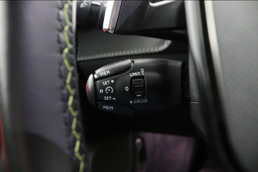 Peugeot 2008 1.2 PureTech GT*AUTOM.*ECC*CRUISE*NAVI*CAM*