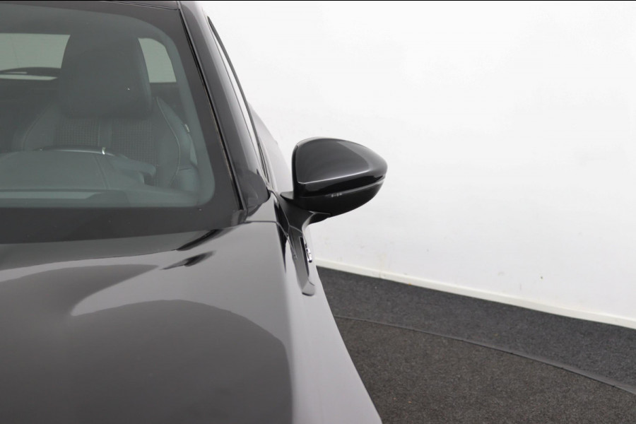 Peugeot 2008 1.2 PureTech GT*AUTOM.*ECC*CRUISE*NAVI*CAM*