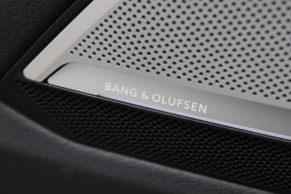 Audi RS6 Avant 4.0 TFSI Quattro 600 PK Panoramadak, B&O 3D, Dynamic Plus, Carbon, Ceramic, 4WB, HUD, 22"