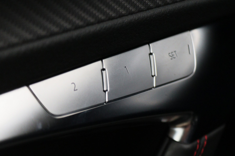 Audi RS6 Avant 4.0 TFSI Quattro 600 PK Panoramadak, B&O 3D, Dynamic Plus, Carbon, Ceramic, 4WB, HUD, 22"