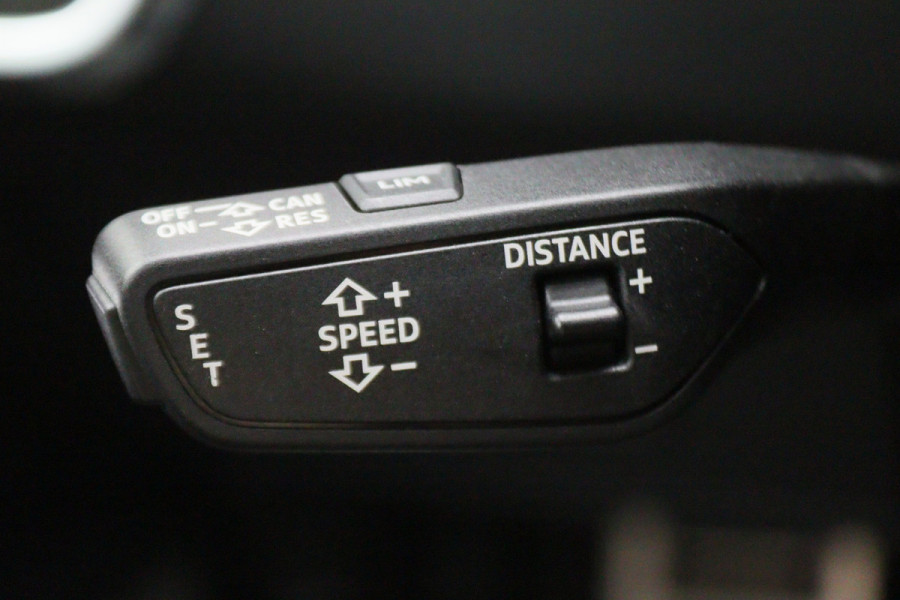 Audi RS6 Avant 4.0 TFSI Quattro 600 PK Panoramadak, B&O 3D, Dynamic Plus, Carbon, Ceramic, 4WB, HUD, 22"