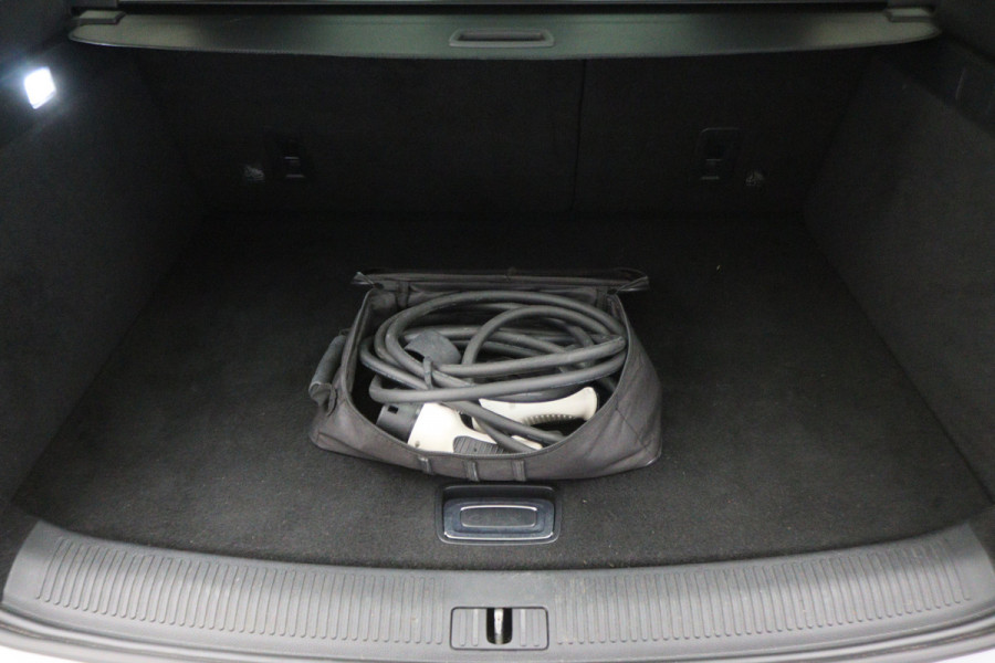 MG EHS 1.5 TGDI Luxury Leer, 360° Camera, ACC, Panoramadak, Apple Carplay, PDC, DAB, LED, 18''