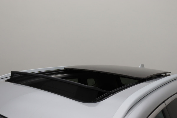 MG EHS 1.5 TGDI Luxury Leer, 360° Camera, ACC, Panoramadak, Apple Carplay, PDC, DAB, LED, 18''