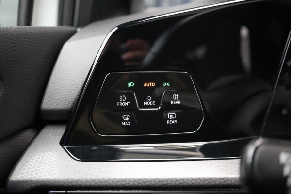 Volkswagen Golf 2.0 TSI GTI Performance 245+PK LED/VIRTUAL/PANO/LEDER+S.VERKOELING+MEMORY/19" LMV/CAM/ACC/ECC/12 MDN GARANTIE!