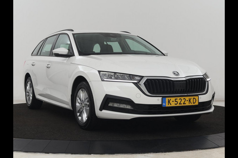 Škoda Octavia 1.0 e-TSI Business Edition | 61.800km NAP | Camera | Carplay | Navigatie | Full LED | Parkeerhulp | Digital Cockpit | Cruise control