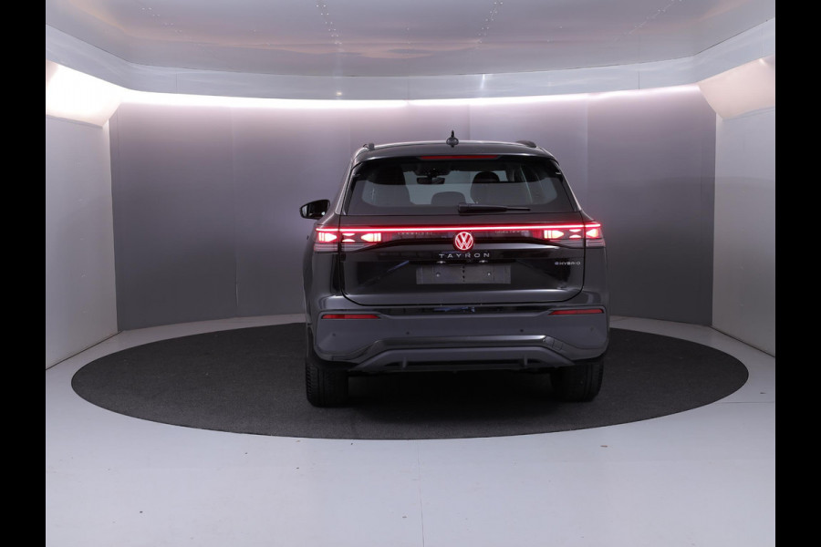 Volkswagen Tayron 1.5 eHybrid Life Edition 204PK PHEV | Verlengde garantie | Trekhaak wegklapbaar | Stoel- en stuurverwarming | 18" LM velgen |
