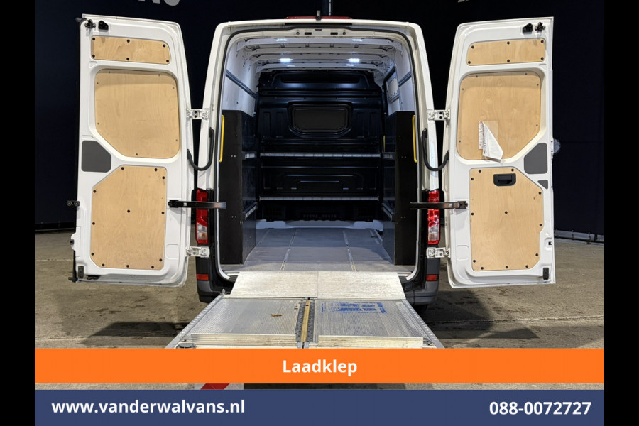 Volkswagen Crafter 2.0 TDI 141pk L3H3 L2H2 Laadklep Euro6 Airco | Camera | Navigatie | Apple Carplay Android Auto