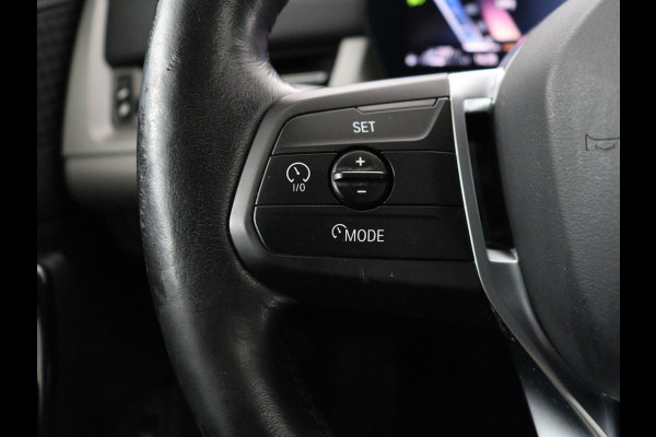 BMW X1 xDrive25e | Leder | Sportstoelen | Carplay | Adaptief LED | Keyless | Camera | Park Assist | Live Cockpit | Climate control | Navigatie | PHEV | Plug In | SOH 92%