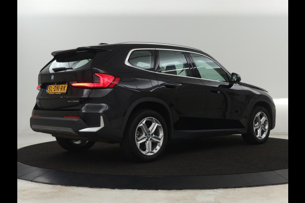 BMW X1 xDrive25e | Leder | Sportstoelen | Carplay | Adaptief LED | Keyless | Camera | Park Assist | Live Cockpit | Climate control | Navigatie | PHEV | Plug In | SOH 92%
