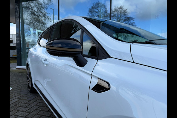 Renault Clio 1.6 E-Tech Hybrid 140 Intens Plus - Automaat - Navi - Parkeerhulp + Camera