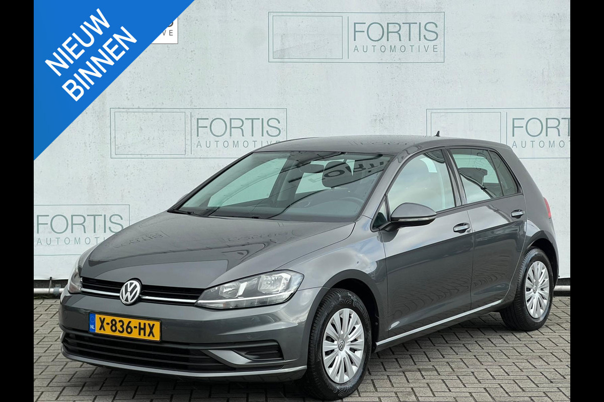 Volkswagen Golf 1.0 TSI Trendline CARPLAY | CAMERA | NAVI |