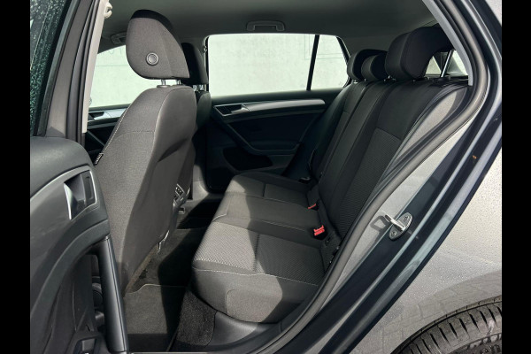 Volkswagen Golf 1.0 TSI Trendline CARPLAY | CAMERA | NAVI |