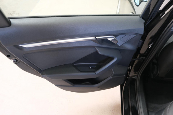 Audi A3 Sportback 30 TFSI Pro Line Automaat - N.A.P. Airco, Cruise, PDC.