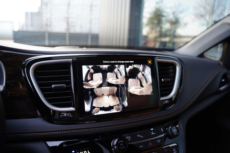 Chrysler Pacifica 3.6 V6 Hybrid / 7 Persoons / Multimedia