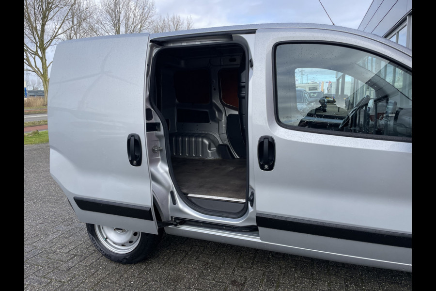 Fiat Fiorino 1.3 MJ Basis | Navigatie | Airco |